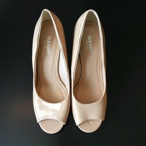 Old Navy Nude Patent Peep Toe Wedges